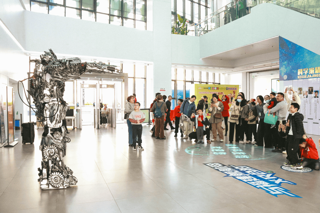 AG真人游戏平台元旦回顾｜科技生活上上签开启智慧能量满满新一年(图2)